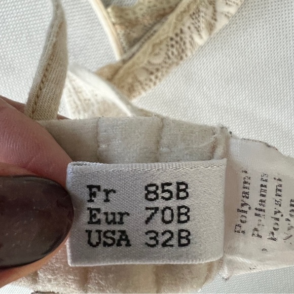 Suggest Cream Lace Floral Design Bralette Bra Nonpadded No wire Sz 32B (591) - Picture 6 of 7